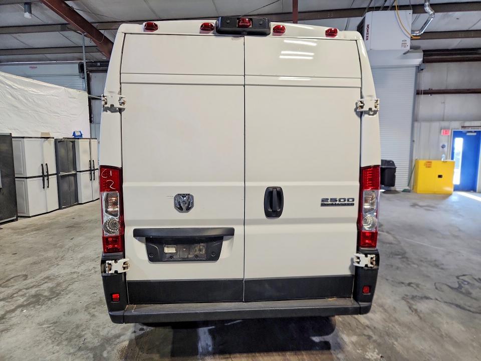 68668486 :رقم المزاد ، 3C6LRVDG3RE136867 vin ، 2024 Ram Promaster 2500 مزاد بيع