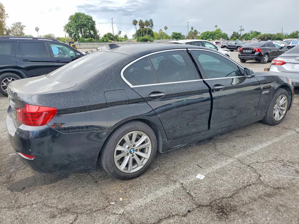 67505616 :رقم المزاد ، WBA5A5C56FD514084 vin ، 2015 Bmw 528 مزاد بيع