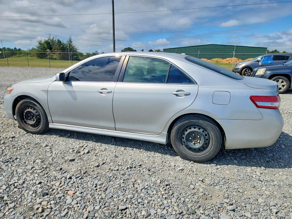 2010 Toyota Camry მანქანა იყიდება აუქციონზე, vin: 4T4BF3EK5AR044137, აუქციონის ნომერი: 70503056