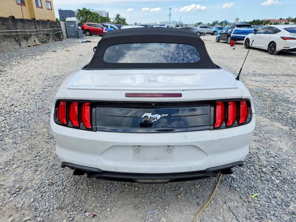 70992956 :رقم المزاد ، 1FATP8UH8L5161880 vin ، 2020 Ford Mustang مزاد بيع