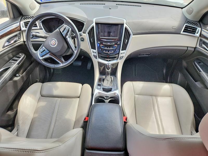 68924446 :رقم المزاد ، 3GYFNEE3XFS547722 vin ، 2015 Cadillac Srx مزاد بيع