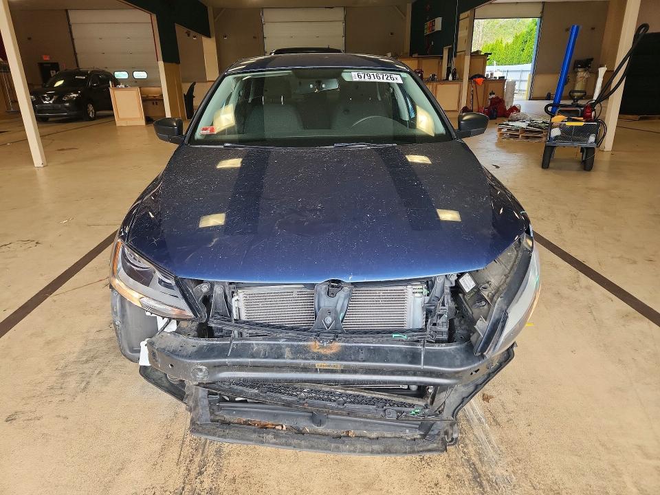 Продажа на аукционе авто 2015 Volkswagen Jetta, vin: 3VWD17AJ7FM265676, номер лота: 67916726