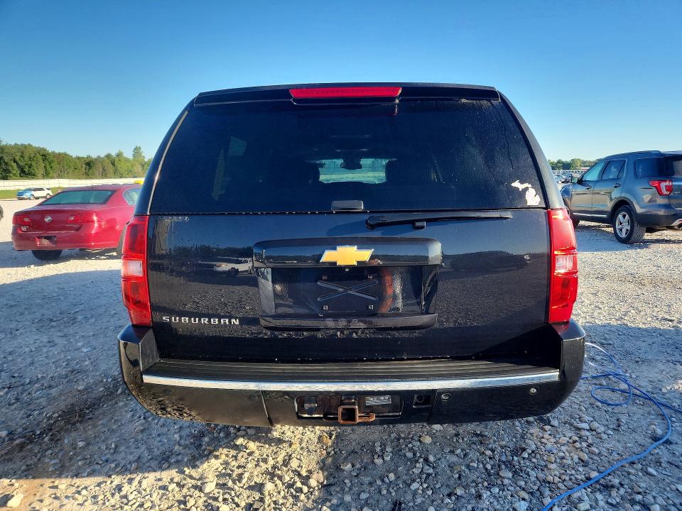 68644736 :رقم المزاد ، 1GNSKKE78CR320534 vin ، 2012 Chevrolet Suburban مزاد بيع