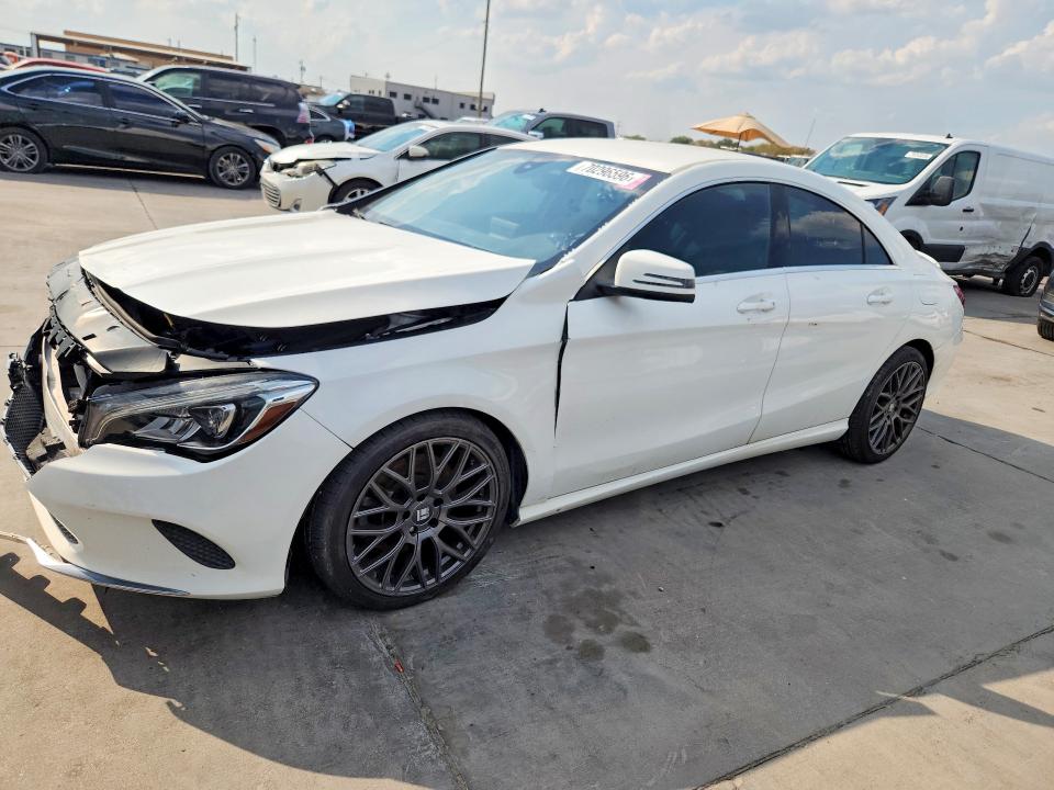 70296596 :رقم المزاد ، WDDSJ4EB1JN637772 vin ، 2018 Mercedes-benz Cla مزاد بيع