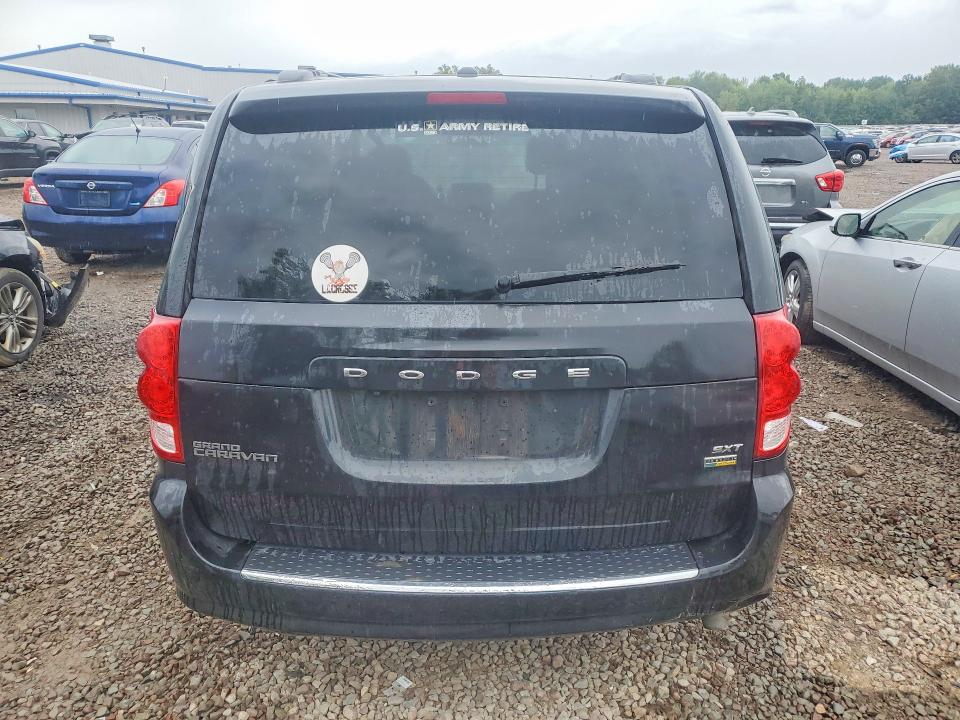 68449576 :رقم المزاد ، 2C4RDGCGXHR766090 vin ، 2017 Dodge Grand Caravan مزاد بيع