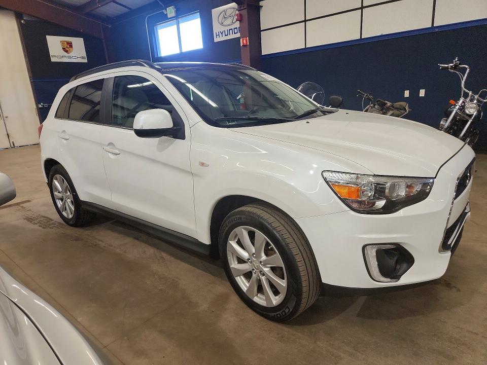 Продаж на аукціоні авто 2015 Mitsubishi Outlander Sport, vin: 4A4AP4AU4FE047772, номер лоту: 69869036