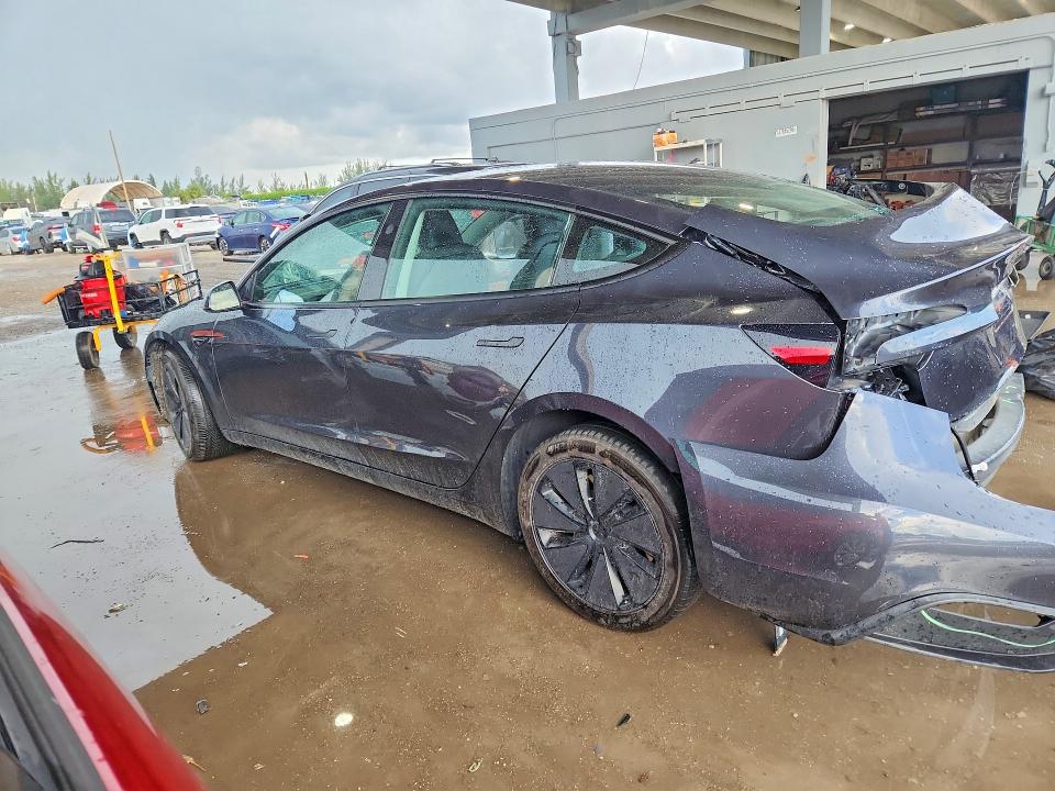 2025 Tesla Model 3 მანქანა იყიდება აუქციონზე, vin: 5YJ3E1EA9SF057906, აუქციონის ნომერი: 67823826