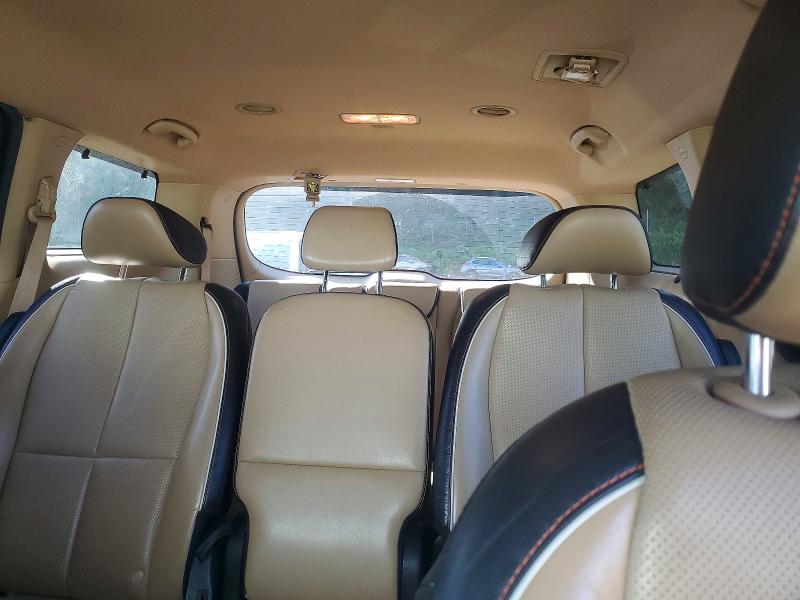 68140296 :رقم المزاد ، KNDMC5C12H6257292 vin ، 2017 Kia Sedona مزاد بيع