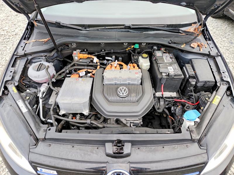 68504736 :رقم المزاد ، WVWKP7AU0GW915422 vin ، 2016 Volkswagen E-golf مزاد بيع