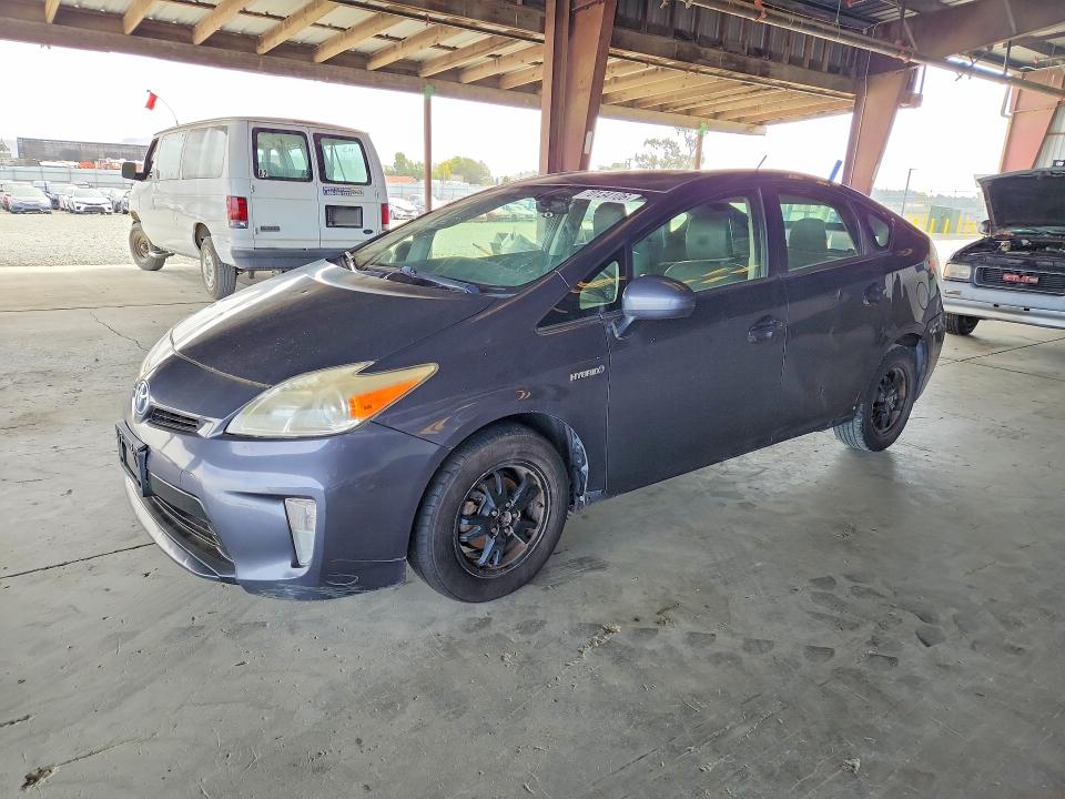 Продаж на аукціоні авто 2015 Toyota Prius, vin: JTDKN3DUXF1987735, номер лоту: 70134106