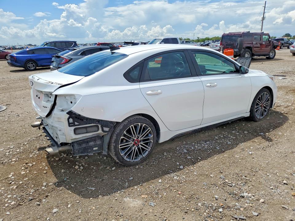 2020 Kia Forte მანქანა იყიდება აუქციონზე, vin: 3KPF44ACXLE216903, აუქციონის ნომერი: 67958236
