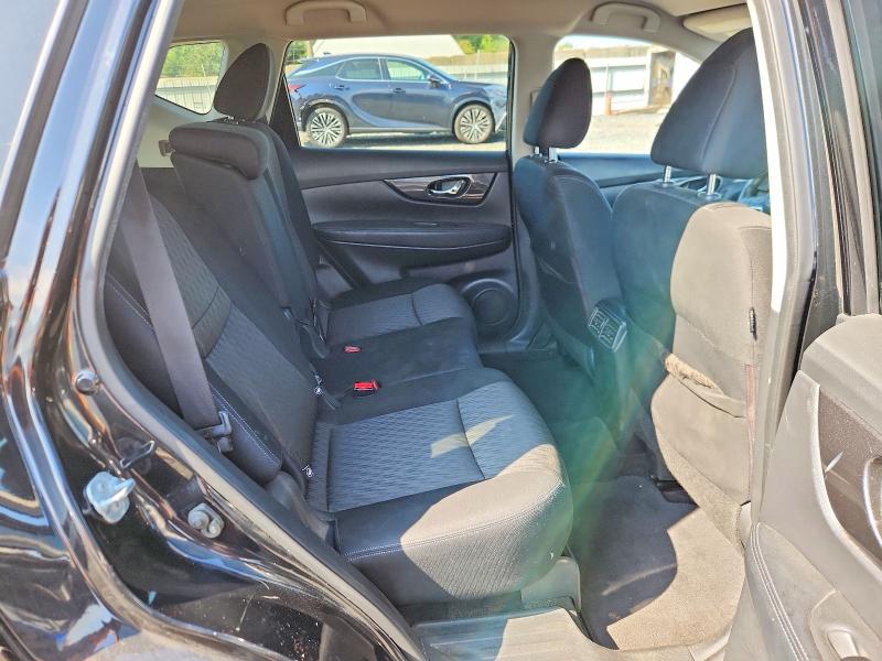 68563416 :رقم المزاد ، KNMAT2MV3HP535811 vin ، 2017 Nissan Rogue مزاد بيع