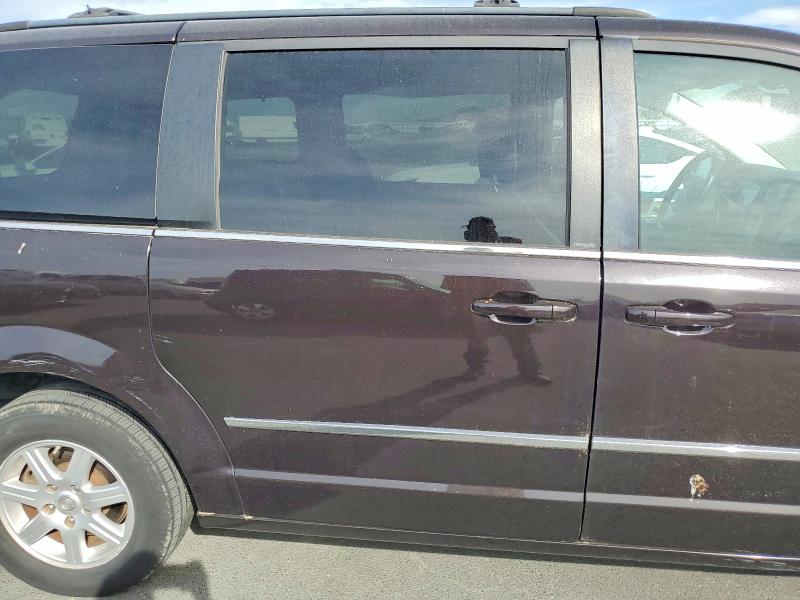 70573726 :رقم المزاد ، 2A4RR8DX7AR366672 vin ، 2010 Chrysler Town & Country مزاد بيع