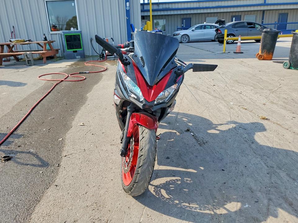 Продаж на аукціоні авто 2017 Kawasaki Ex650, vin: JKAEXEJ17HDA01640, номер лоту: 68893726