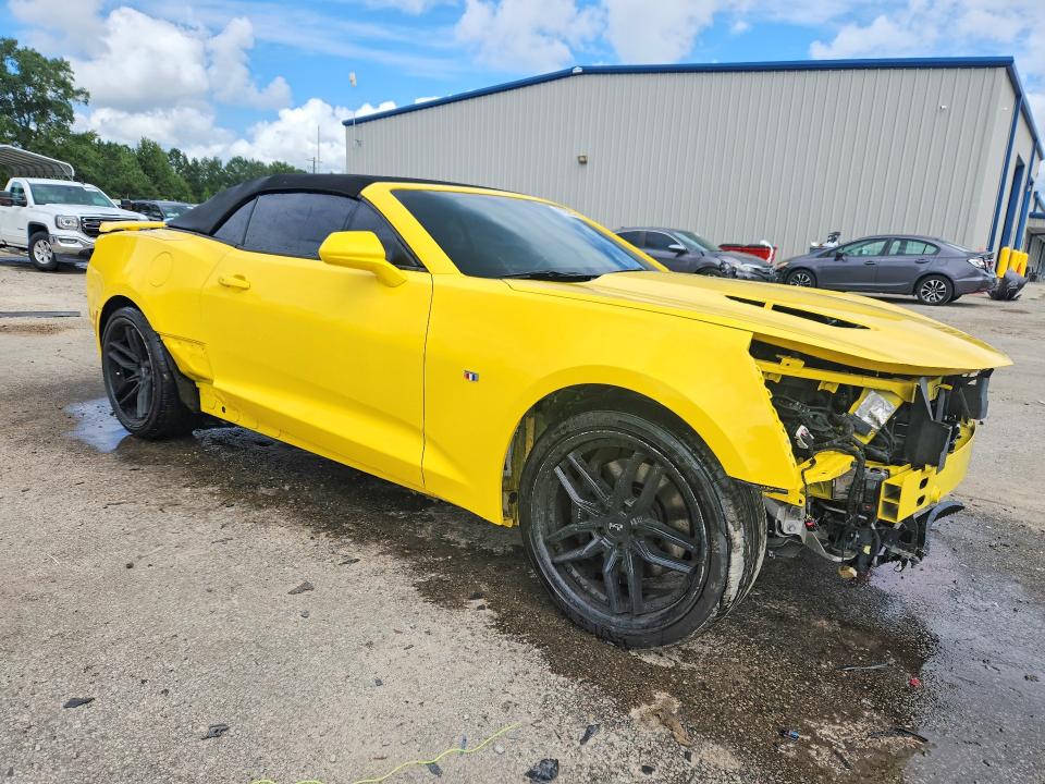 67832546 :رقم المزاد ، 1G1FF3D73H0140940 vin ، 2017 Chevrolet Camaro مزاد بيع