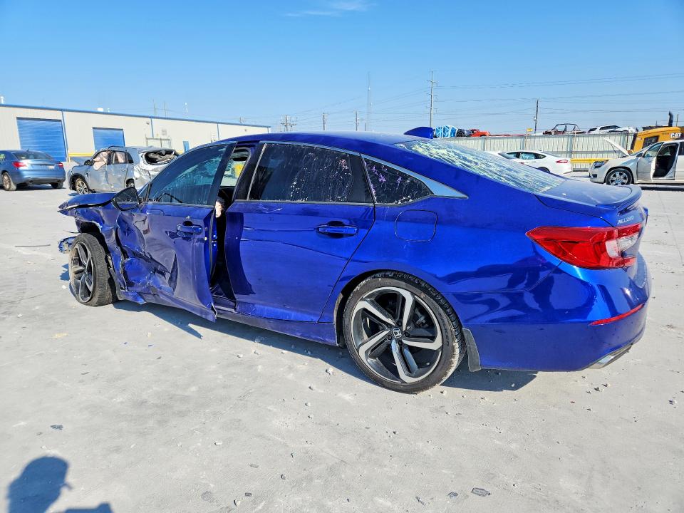 69397806 :رقم المزاد ، 1HGCV1F37KA170280 vin ، 2019 Honda Accord مزاد بيع