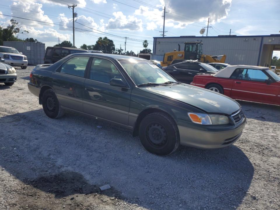 70496326 :رقم المزاد ، 4T1BG22K3YU962467 vin ، 2000 Toyota Camry مزاد بيع
