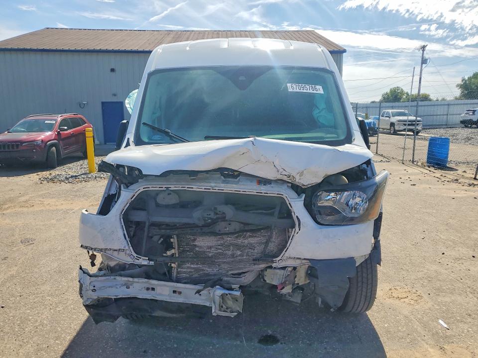 67095786 :رقم المزاد ، 1FTBR1C8XLKB67805 vin ، 2020 Ford Transit مزاد بيع