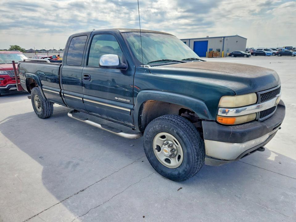 Продаж на аукціоні авто 2001 Chevrolet Silverado, vin: 1GCHK29U71E215037, номер лоту: 70360396