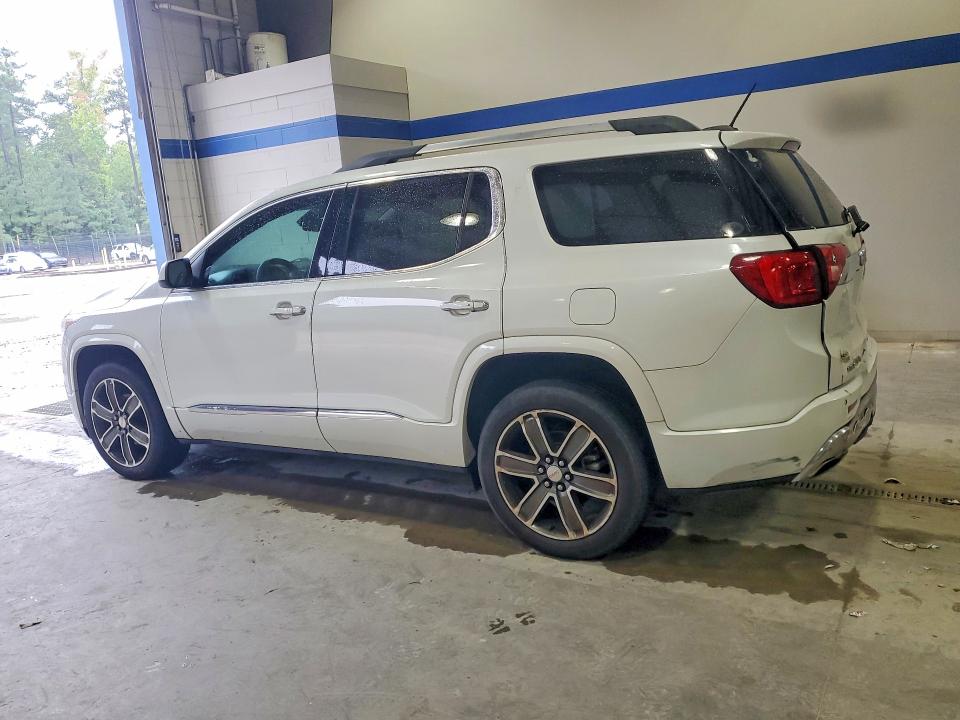 70081866 :رقم المزاد ، 1GKKNXLSXHZ191566 vin ، 2017 Gmc Acadia مزاد بيع