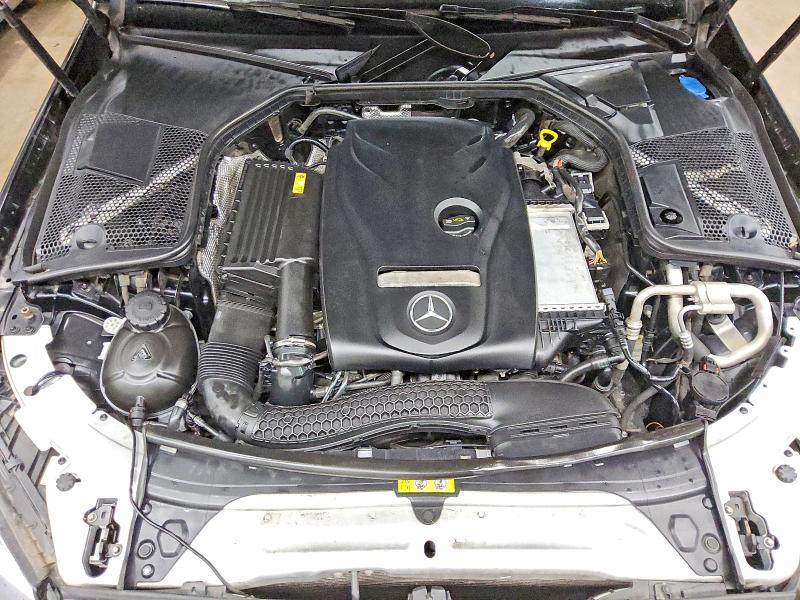 67294936 :رقم المزاد ، 55SWF4JB0JU242238 vin ، 2018 Mercedes-benz C مزاد بيع