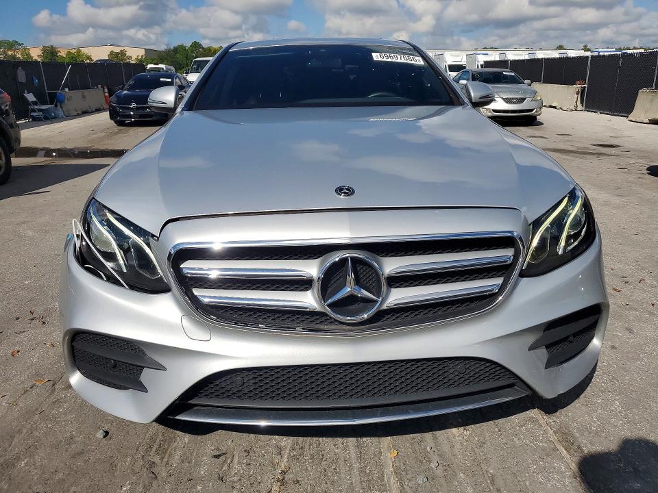 69697686 :رقم المزاد ، WDDZF8DBXLA755337 vin ، 2020 Mercedes-benz E مزاد بيع