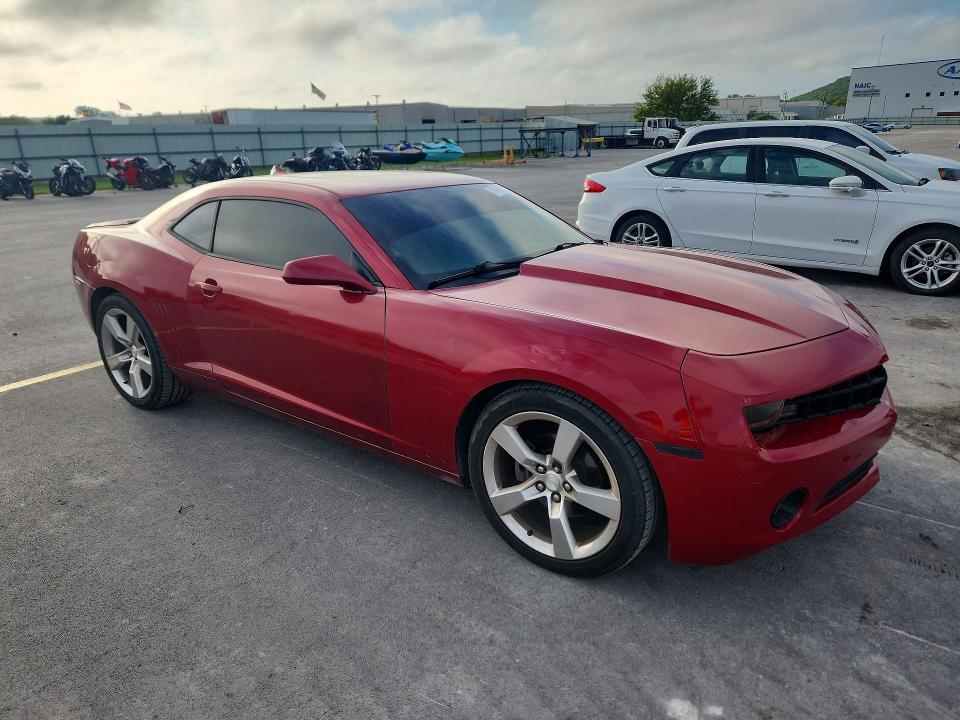 2013 Chevrolet Camaro მანქანა იყიდება აუქციონზე, vin: 2G1FC1E38D9194226, აუქციონის ნომერი: 70164076