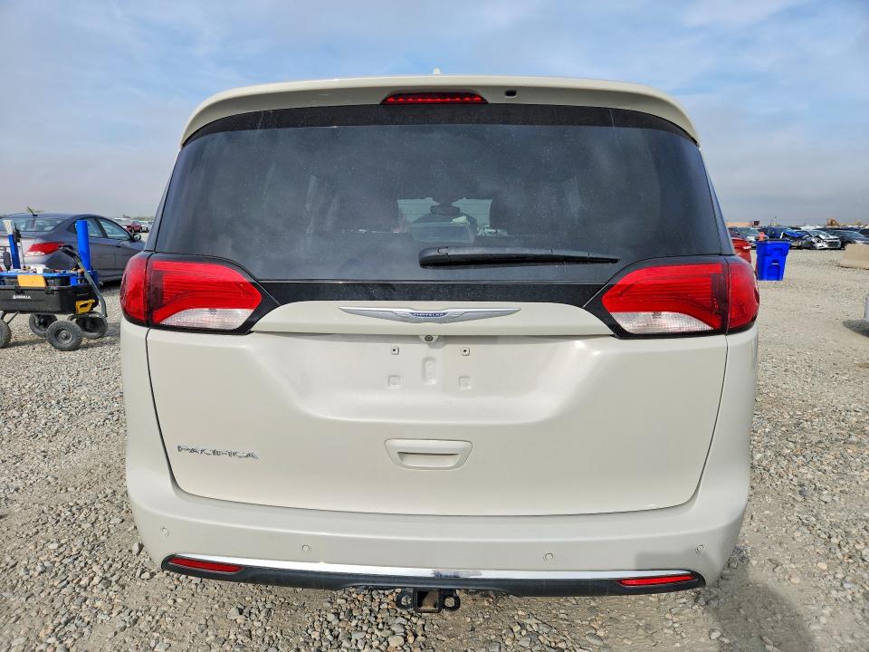 Продаж на аукціоні авто 2017 Chrysler Pacifica, vin: 2C4RC1BG0HR553652, номер лоту: 69931926