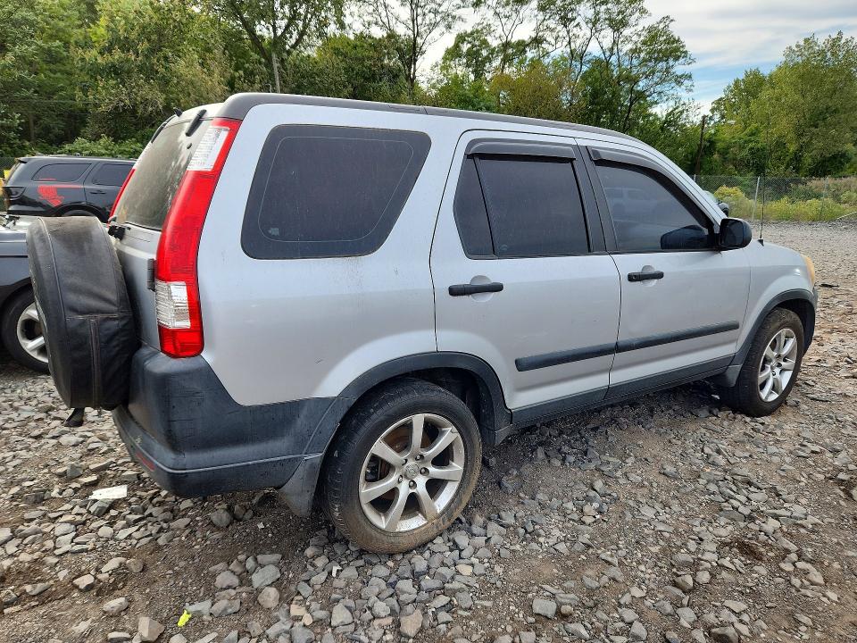 2005 Honda Cr-v მანქანა იყიდება აუქციონზე, vin: SHSRD78525U318160, აუქციონის ნომერი: 70161786