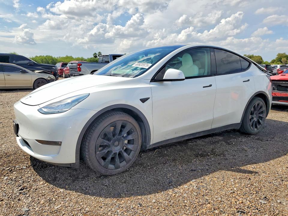 Продажа на аукционе авто 2021 Tesla Model Y, vin: 5YJYGDEE2MF256321, номер лота: 69920926