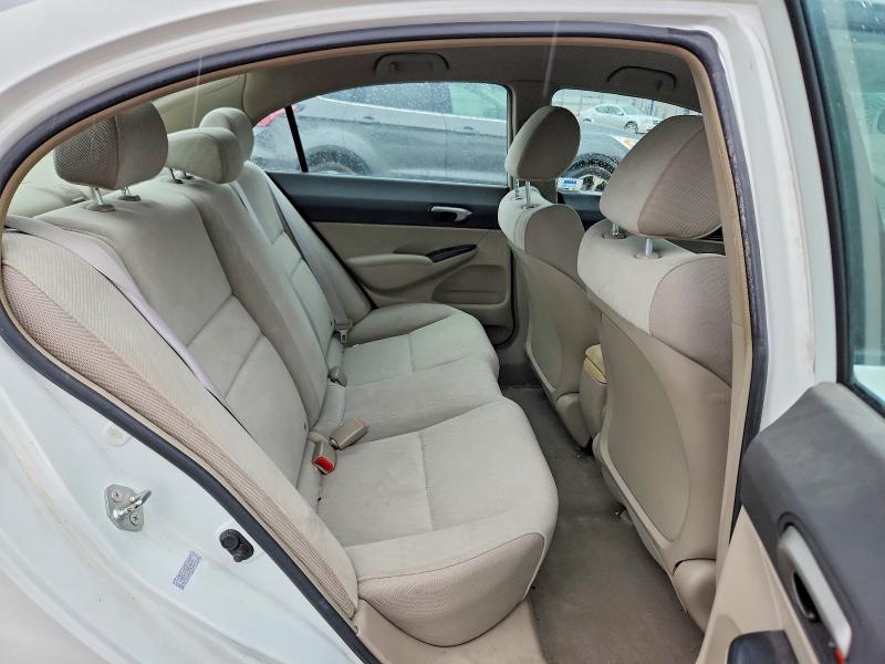 70945906 :رقم المزاد ، 19XFA1F58AE067471 vin ، 2010 Honda Civic مزاد بيع