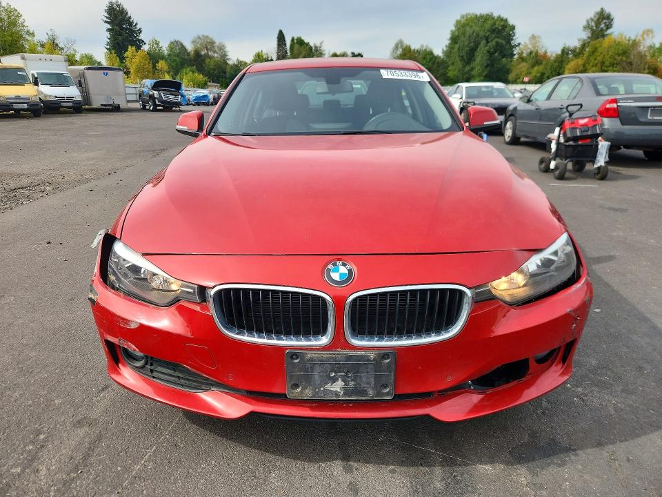 70533396 :رقم المزاد ، WBA3B1G53FNT05094 vin ، 2015 Bmw 320 مزاد بيع