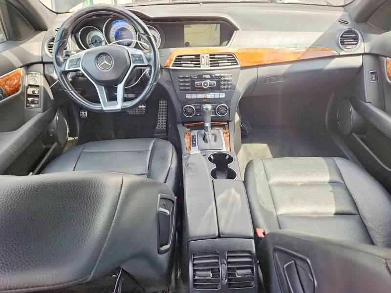 2014 Mercedes-benz C მანქანა იყიდება აუქციონზე, vin: WDDGF4HB6EG218538, აუქციონის ნომერი: 69564196