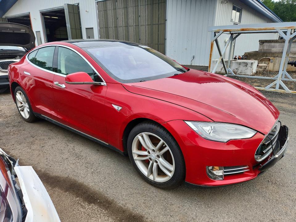 Продаж на аукціоні авто 2014 Tesla Model S, vin: 5YJSA1H17EFP31803, номер лоту: 67850586