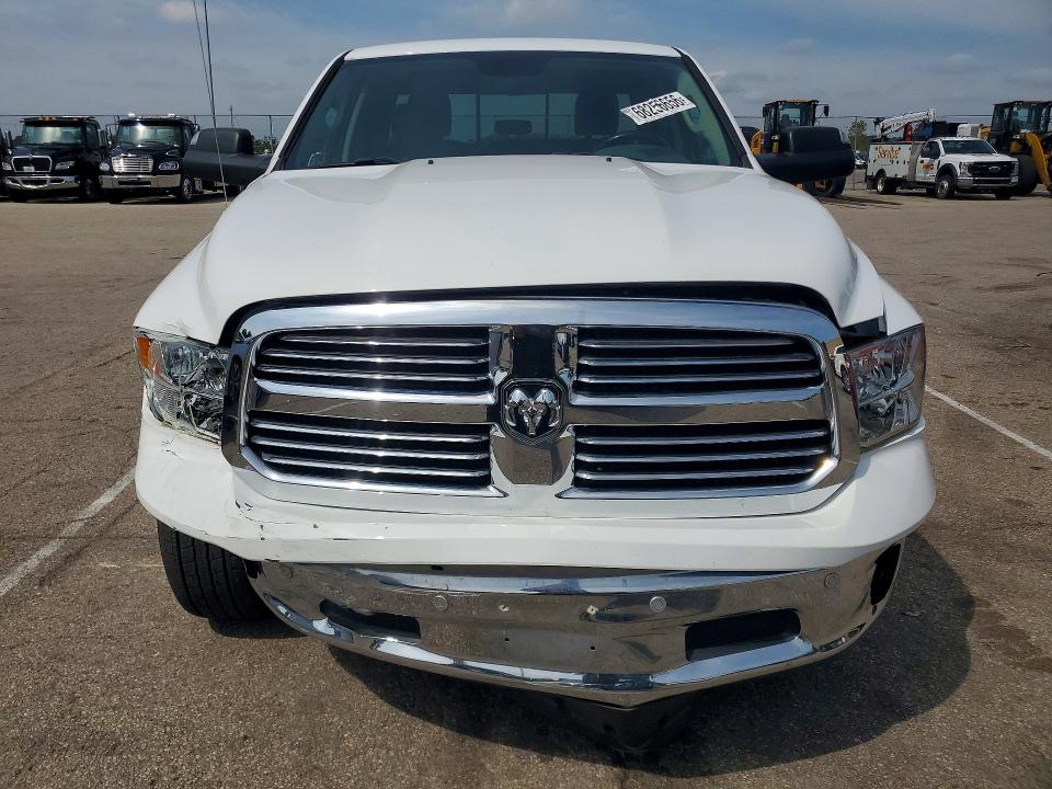 68256656 :رقم المزاد ، 1C6RR7GT3JS224396 vin ، 2018 Ram 1500 مزاد بيع