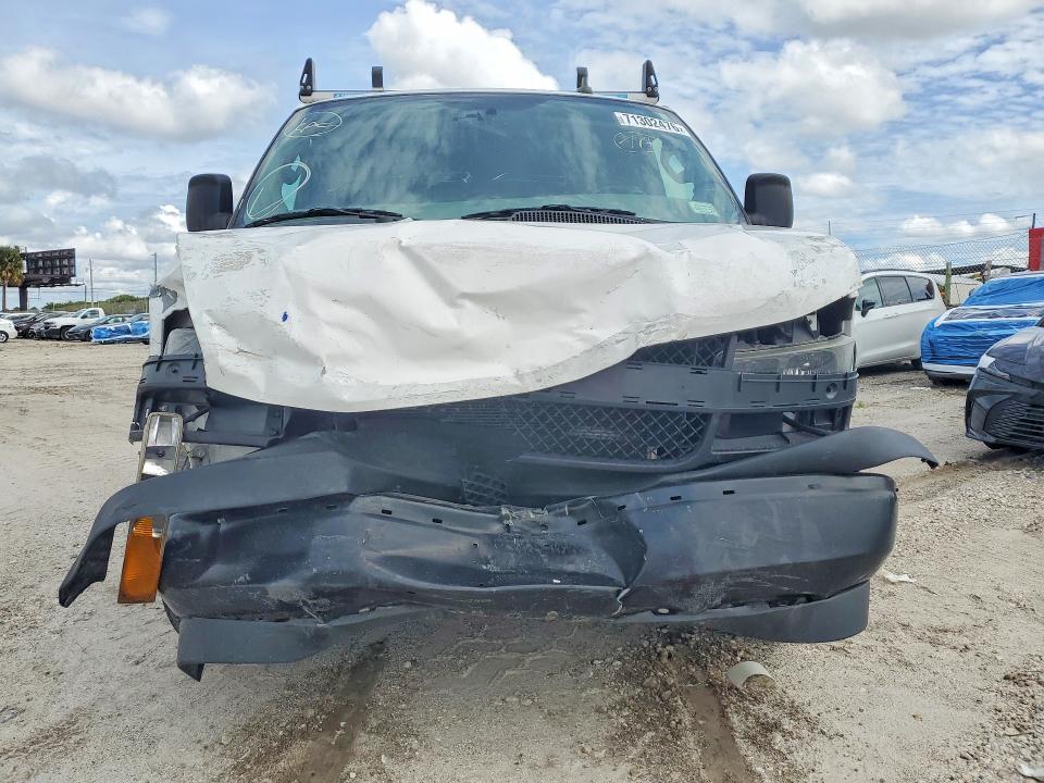 Продаж на аукціоні авто 2021 Chevrolet Express G2500, vin: 1GCWGAFP0M1236325, номер лоту: 71302476