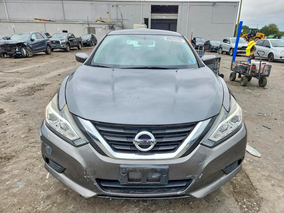 Продажа на аукционе авто 2017 Nissan Altima, vin: 1N4AL3AP3HC124093, номер лота: 69026396