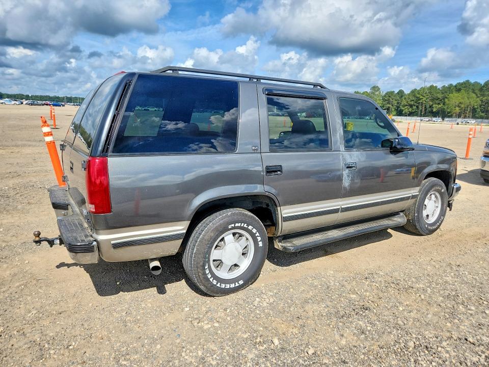67701056 :رقم المزاد ، 1GKEC13R8XJ788323 vin ، 1999 Gmc Yukon مزاد بيع