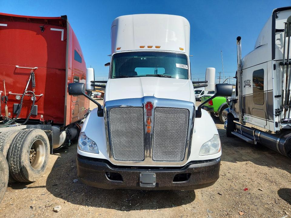 2016 Kenworth T680 მანქანა იყიდება აუქციონზე, vin: 1XKYA48X4GJ496731, აუქციონის ნომერი: 65236076