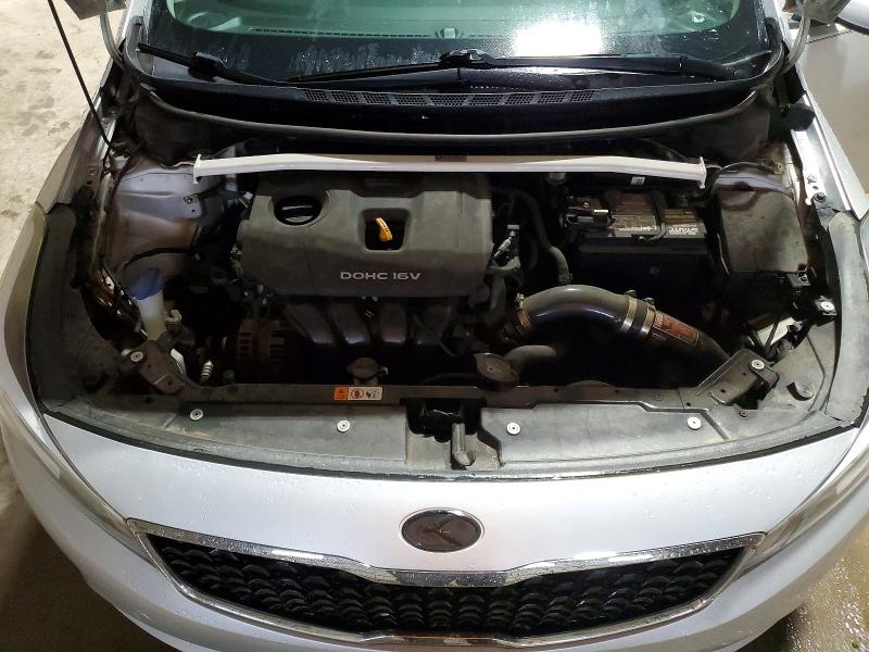 69690646 :رقم المزاد ، 3KPFK4A79HE085611 vin ، 2017 Kia Forte مزاد بيع