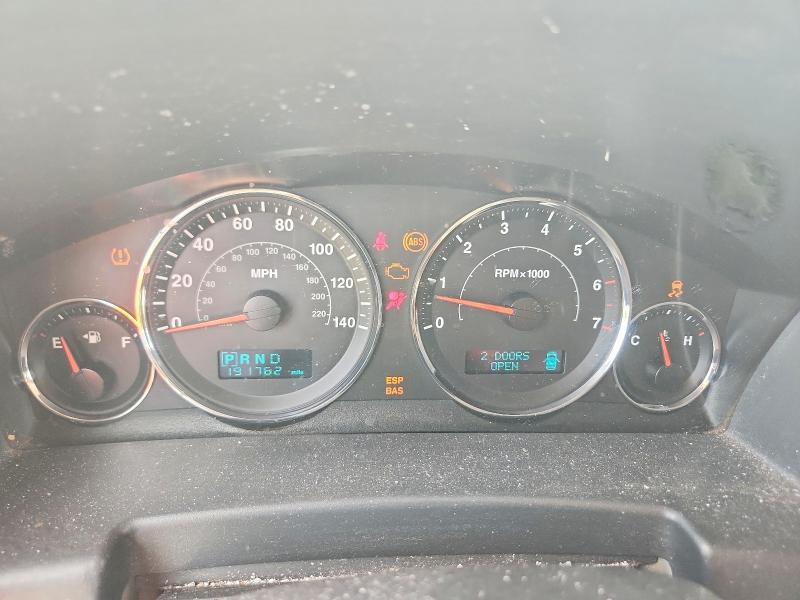 68100156 :رقم المزاد ، 1J8HG48K56C342586 vin ، 2006 Jeep Commander مزاد بيع