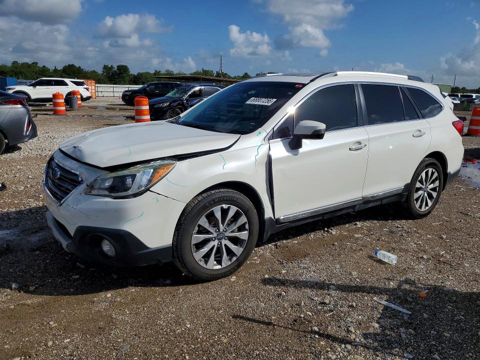 Auction sale of the 2017 Subaru Outback, vin: 4S4BSATC1H3300912        , lot number: 68807256