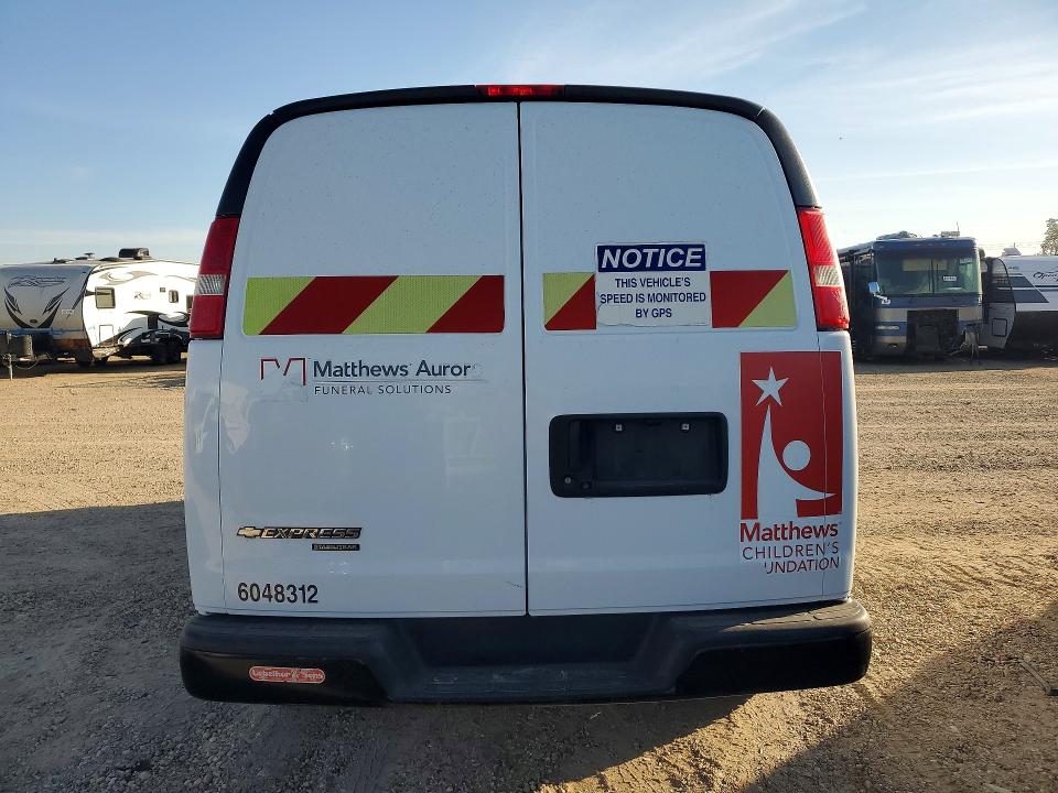 69816846 :رقم المزاد ، 1GCWGBFF7G1288312 vin ، 2016 Chevrolet Express مزاد بيع