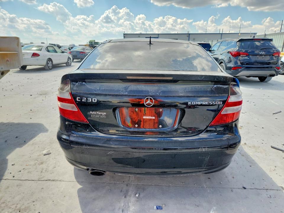 68194266 :رقم المزاد ، WDBRN40J05A650584 vin ، 2005 Mercedes-benz C مزاد بيع