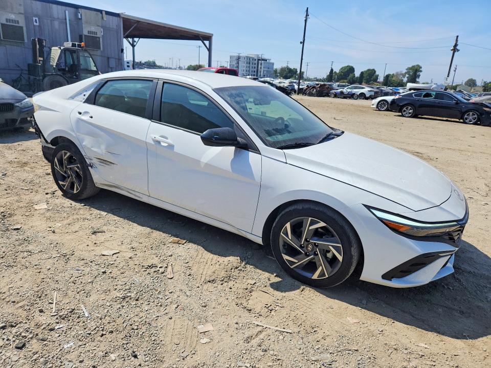 70819976 :رقم المزاد ، KMHLM4DG8SU045985 vin ، 2025 Hyundai Elantra مزاد بيع