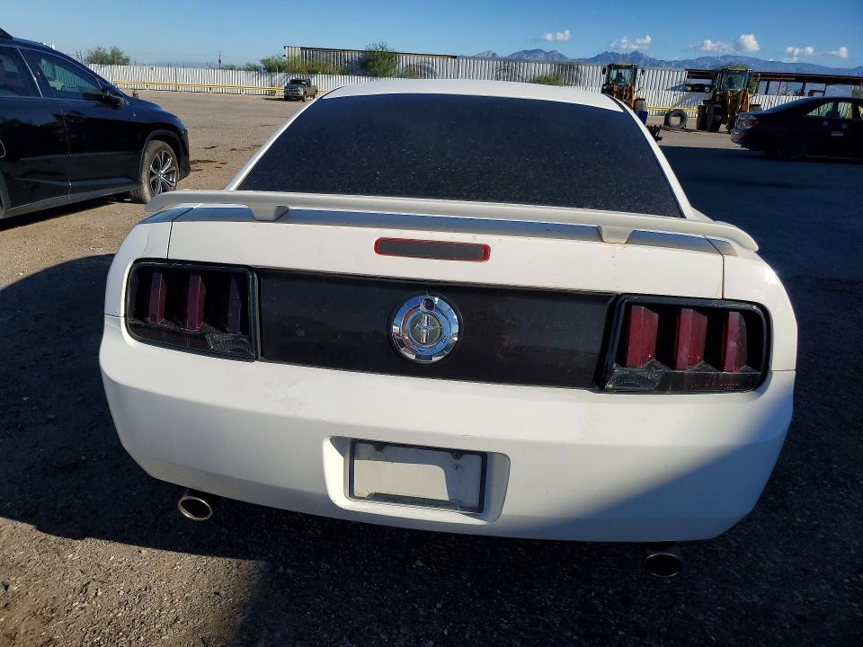 2006 Ford Mustang მანქანა იყიდება აუქციონზე, vin: 1ZVFT80N965143257, აუქციონის ნომერი: 70685356