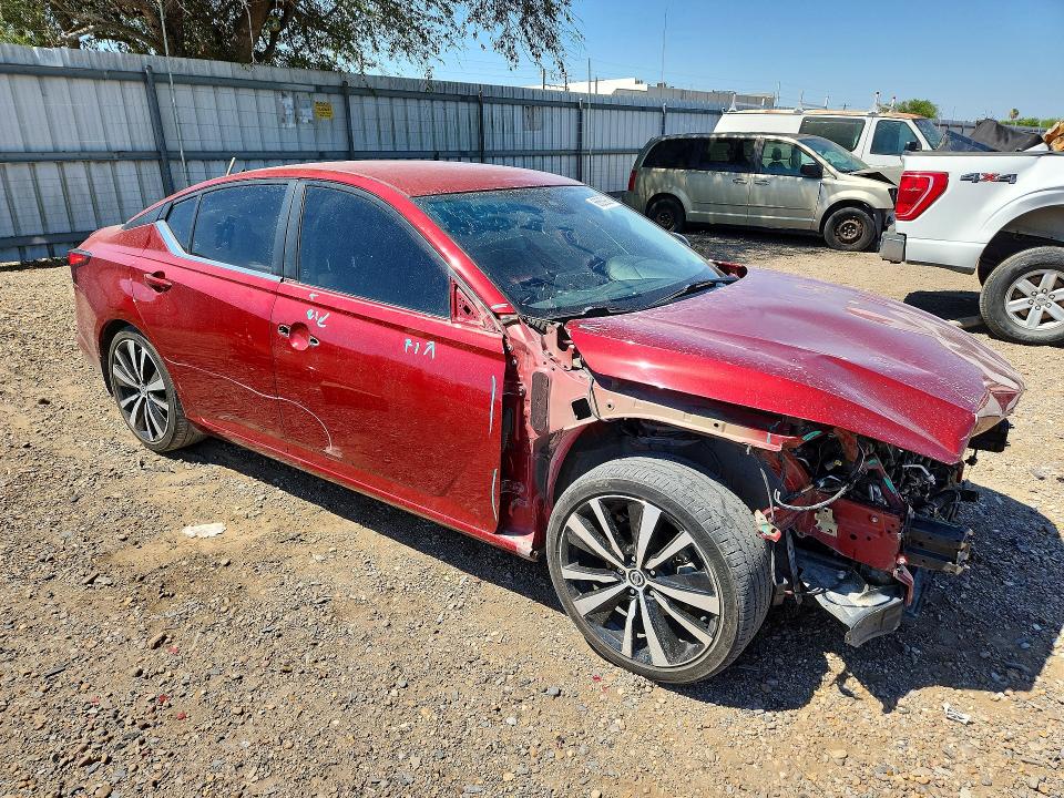 66889256 :رقم المزاد ، 1N4BL4CV3NN340127 vin ، 2022 Nissan Altima مزاد بيع
