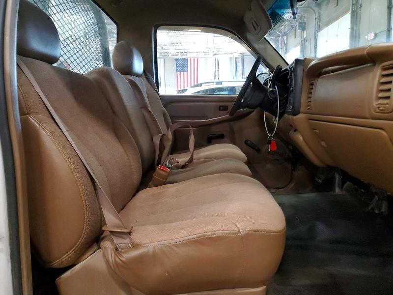 69826136 :رقم المزاد ، 1GCEC14W8YE208580 vin ، 2000 Chevrolet Silverado مزاد بيع