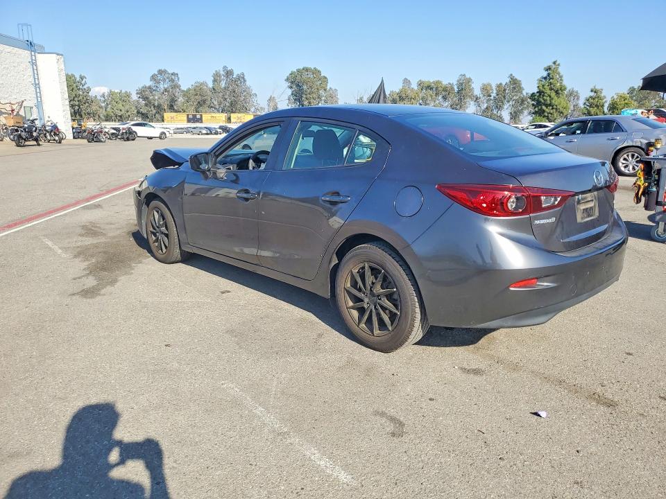 2018 Mazda 3 მანქანა იყიდება აუქციონზე, vin: 3MZBN1U74JM192056, აუქციონის ნომერი: 69435426
