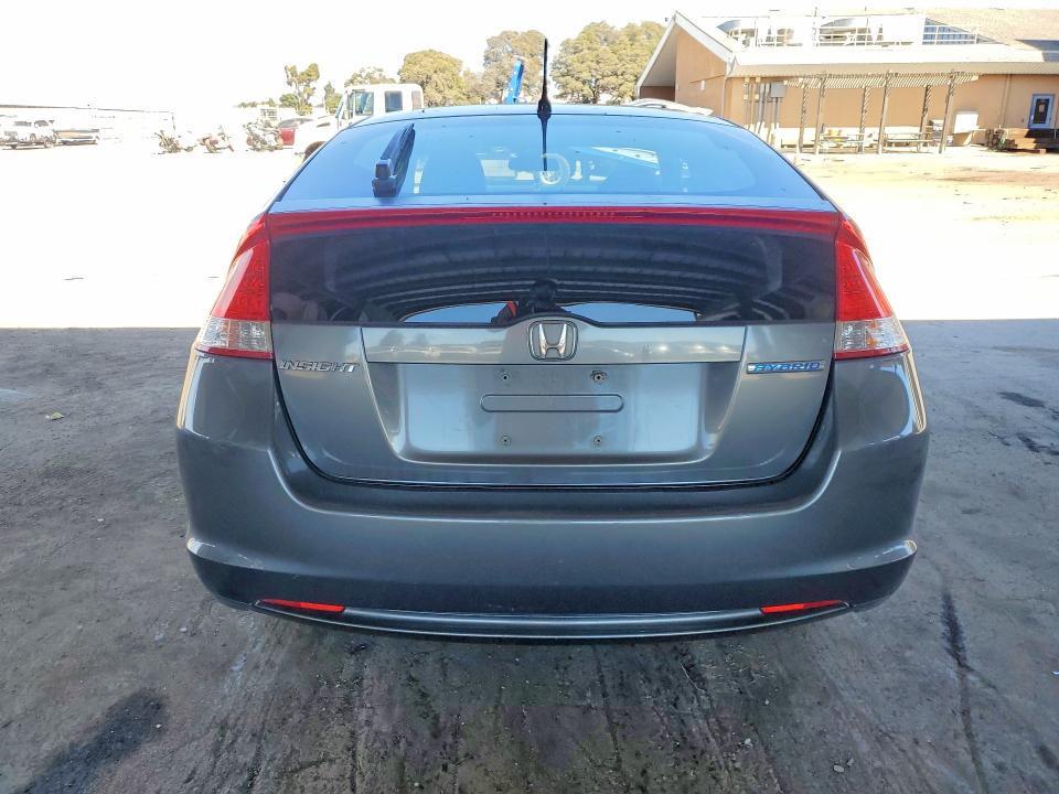 70480916 :رقم المزاد ، JHMZE2H57AS007715 vin ، 2010 Honda Insight مزاد بيع